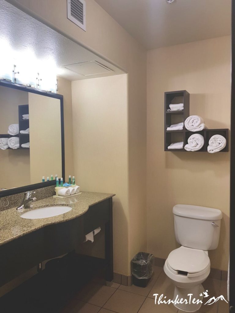US Hotel Review - Holiday Inn Express & Suites Fresno South