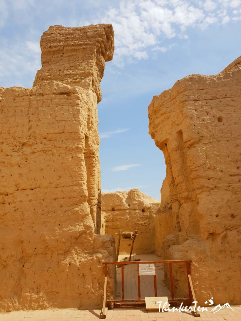 Silk Road China : World Largest Ruins - Xinjiang Lost Kingdom of Yar - Jiaohe / 交河故城