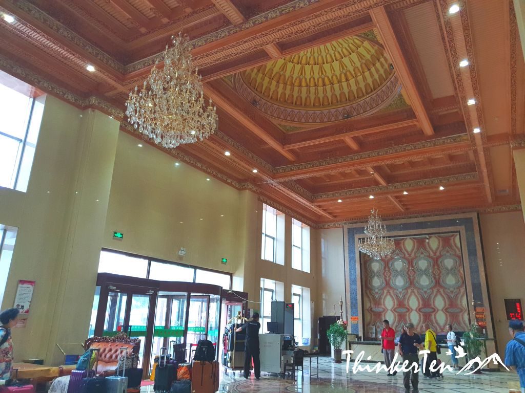 China Silk Road : Xinjiang - Turpan Hotel Review : Maxirap le Grand Large Hotel & Xinjiang Food Review