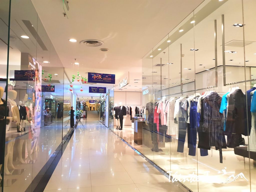 China : Shop like a local in Urumqi Xinjiang