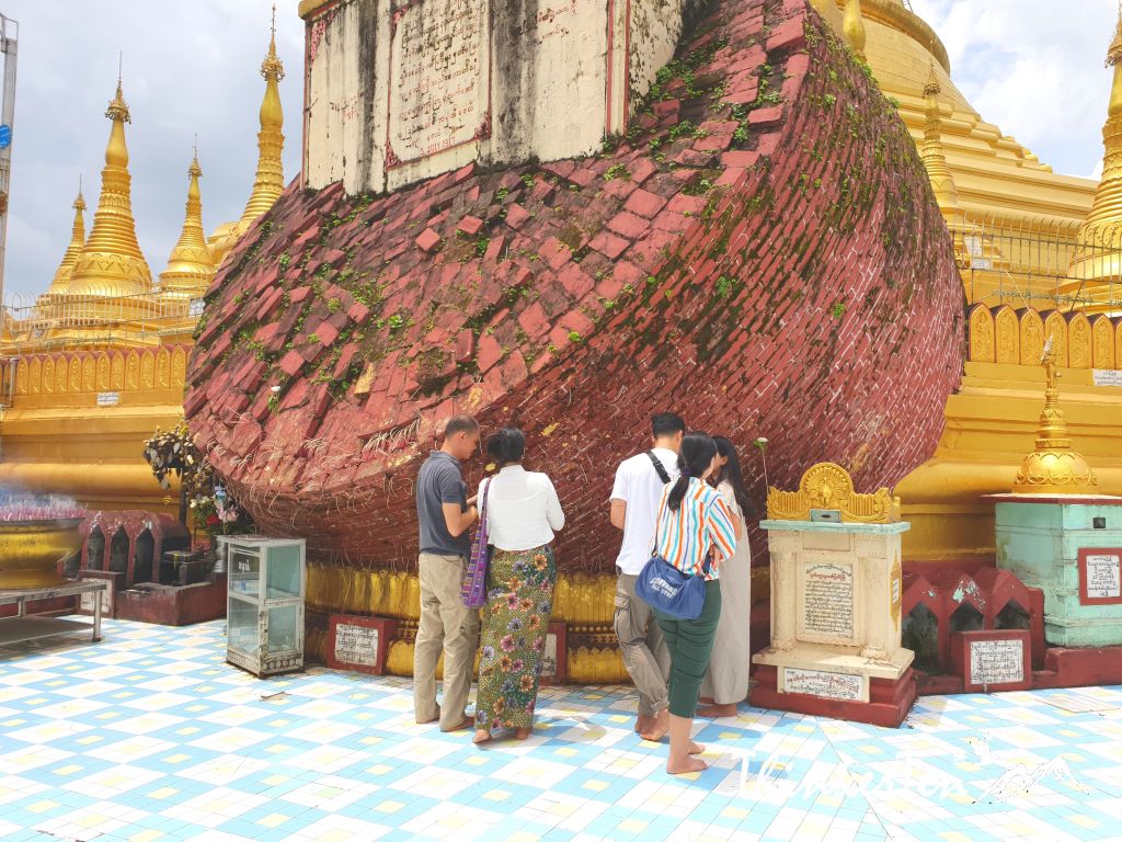 Myanmar Tallest Pagoda : Bago Golden God Temple - Shwemawdaw Pagoda