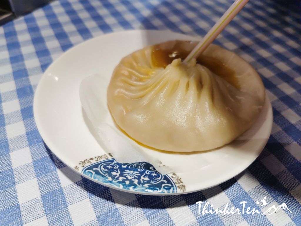 Top Snacks to eat in Cheng Huang Miao Shanghai 上海城隍庙