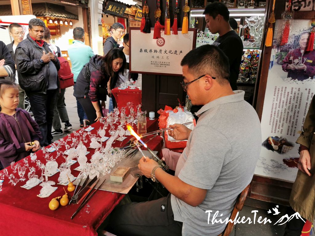 Hanfu, traditional Chinese art, snacks hunting in Hangzhou Qinghefang Ancient Street 清河坊