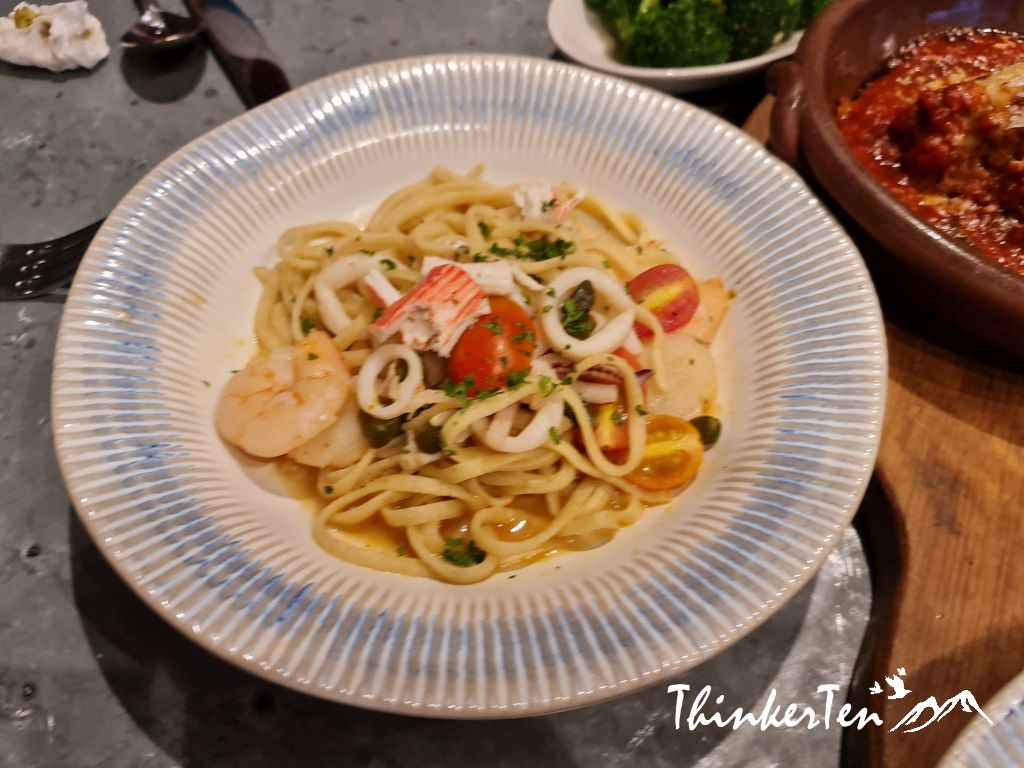 Royal Caribbean Quantum of the Seas - Unlimited Dining Review