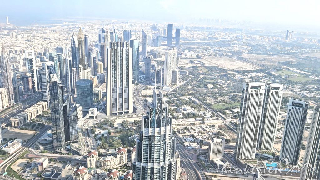Rent a car and drive in Dubai, Al Ain and Abu Dhabi in UAE